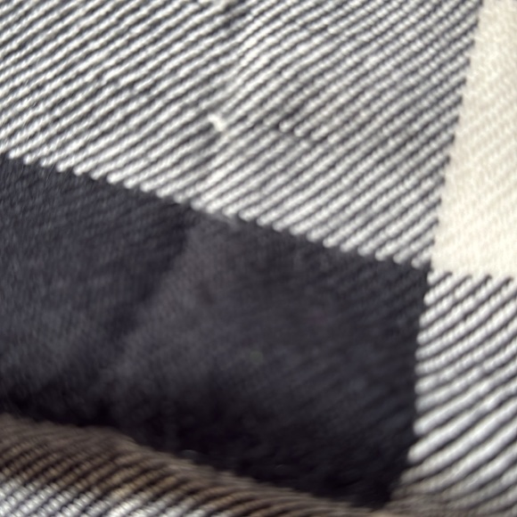 BURBERRY Extra fine merino poncho pashmina scarf wrap . AUTHENTIC - Picture 6 of 8